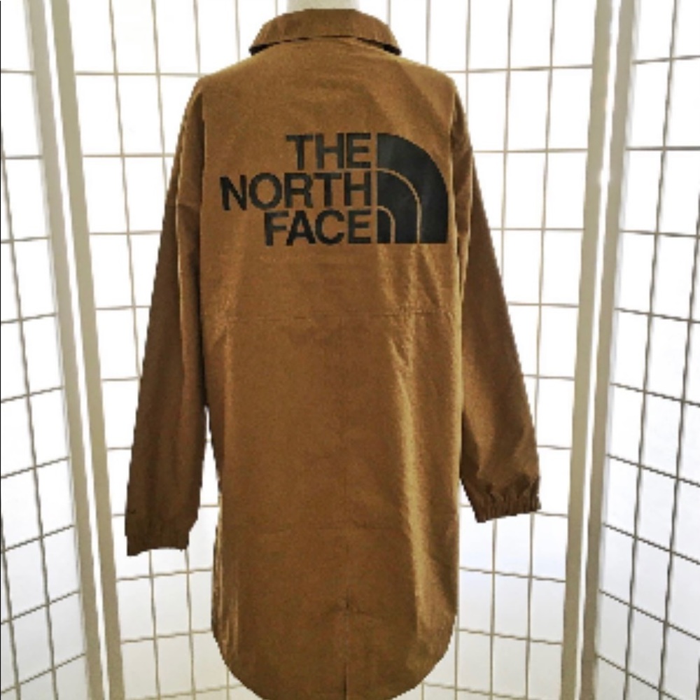 North Face NWOT Rare brown Coaches Trench